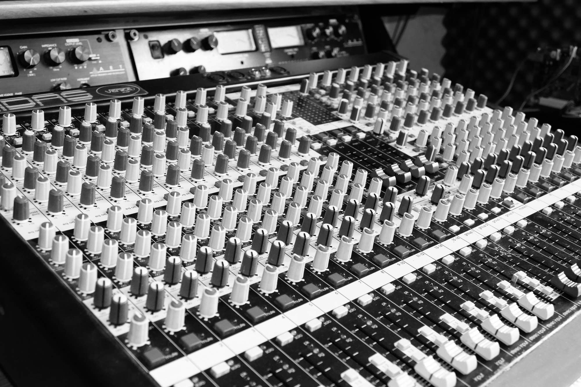 Studio Mixer